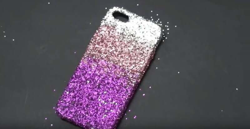 Capa para smartphone personalizada com glitter 