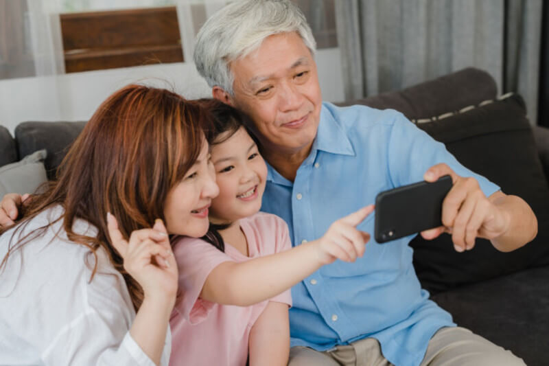 Selfie com avós